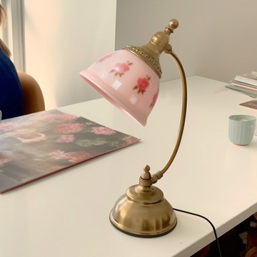 免運 開立發票 檯燈 床頭燈 夜燈 氛圍燈 裝飾燈 法式少女心床頭臺燈奶油粉壓花復古臥室書房美式黃銅氛圍燈具casa