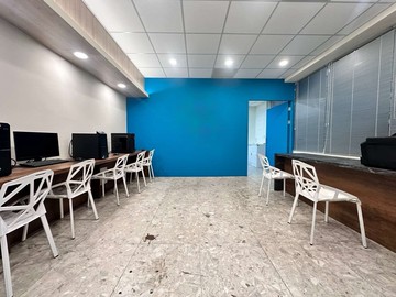 專任 逢甲福星公園可營登邊間樓店 1880萬｜台中市西屯區寶慶街