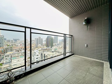 崇德商圈~11期惠宇晴山高樓層三房平車名宅｜台中市北屯區崇德八路一段