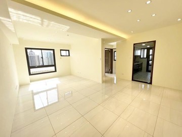 【向陽團隊】南崁台茂旁電通市河景四房平車｜桃園市蘆竹區南山路一段