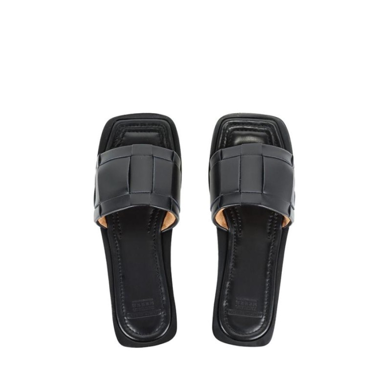 40%OFF】【16時までで最短翌日発送】RANDOM MESH SANDAL -BLACK (313 ...