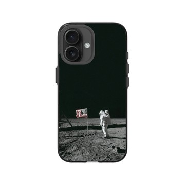 iPhone 16 Clear (相機按鈕) 酷墨灰 - NASA - Apollo 11 - Astronaut Aldrin On The Moon