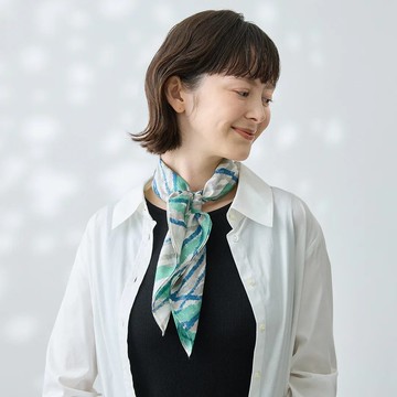 疊色絲質領巾 -風曳- 綠