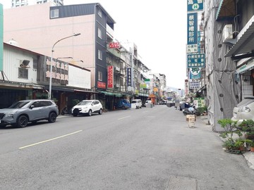 近富邦凹子底R12後驛捷運站前後臨路方正建地｜高雄市三民區大港段四小段