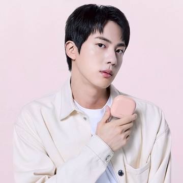 【蘭芝】Neo型塑光感明星氣墊(一殼兩蕊)🌟(收禮者色號自選)  BTS JIN代言🩷#一拍就很美的光透底妝✨