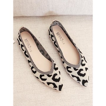 豆豆鞋女通勤工作單鞋女韓版百搭尖頭平底單鞋網紅休閑時尚奶奶鞋