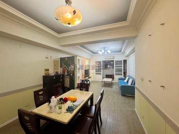 面河堤國小三房平車明星學區宅｜高雄市三民區裕誠路