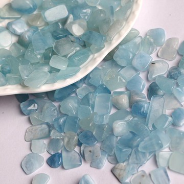 千琪海藍寶碎石取材大自然擺件魚缸石園藝裝飾消磁水晶原石毛料