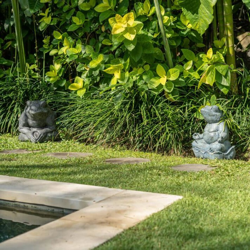 アジアン バリ島 噴水 水盤 カエル プルメリア パラスストーン 置物