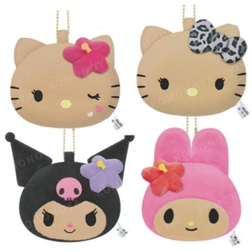 小禮堂 Sanrio 三麗鷗 絨毛玩偶隨身鏡 (黑皮夏威夷款) Kitty 美樂蒂 酷洛米