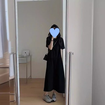 ParrotFashion2025夏新款過膝長裙子胖MM短袖T恤女寬鬆宿舍休閒黑色洋裝