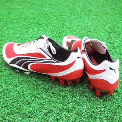 PUMA プーマ フューチャー マッチ HG/AG(ホワイト×レッド