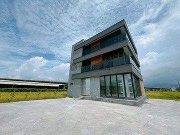 宜市近交流道雙面路六套房現代農舍｜宜蘭縣宜蘭市慈雲路