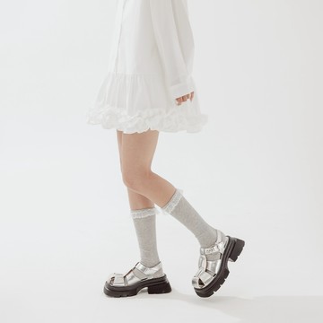 QUEENSHOP_F 女裝 立體蕾絲花邊設計長筒襪 三色售 現+預 【07110587】