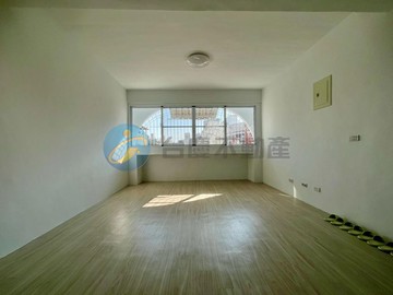 小港漢民商圈鬧中取靜翻新5樓公寓｜高雄市小港區新豐街