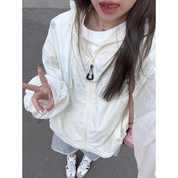 戶外輕薄透氣防曬衣女  夏季2026新款寬鬆連帽長袖薄型衝鋒衣外套潮v
