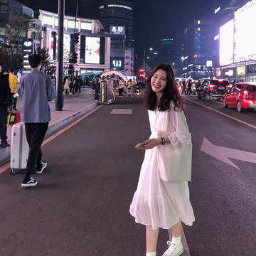 拜年裙2022新款春款高冷氣質成熟大碼超仙裙子ins潮連衣裙女秋冬