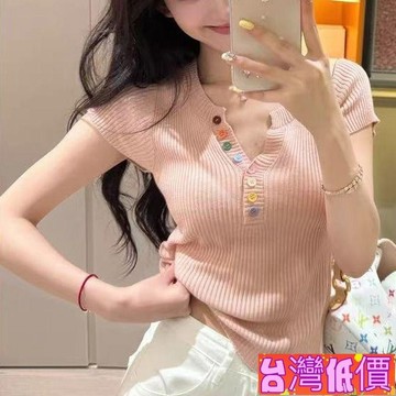 悅裳💎台灣免運💎黃色彩扣 v領短袖百搭針織衫女夏季緊身顯瘦獨特超好看漂亮上衣薄