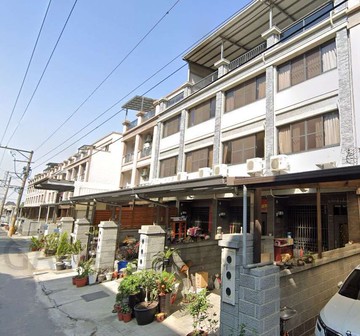 彰南路旁近74道/輕屋齡/臨路車庫透天｜彰化縣彰化市安溪東路