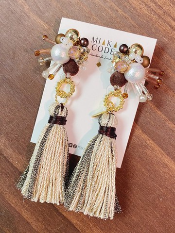【秋冬新時尚】【啡色長版】 手工串珠 多種戴法 金啡色流蘇 日本