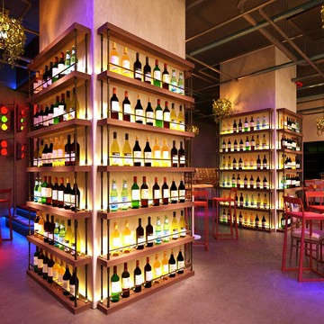 酒吧酒架鐵藝壁掛靠墻餐廳清吧紅酒葡萄酒架展示架置物架發光酒柜