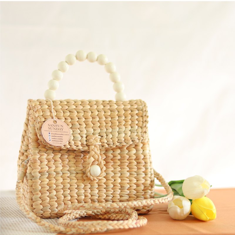 WOVEN BAG by SANFUN SUNDAY (NAME: VANILLA SUNDAE 1 BUTTON)