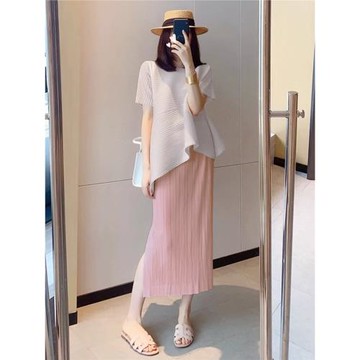 三宅褶皺粉色半身裙女夏季薄款小個子設計感顯瘦開叉直筒一步裙子