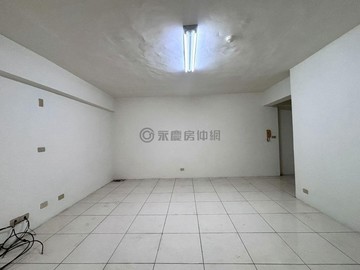 高醫核心｜稀有三套房三衛浴｜熱河商圈機能滿分宅｜高雄市三民區遼寧一街