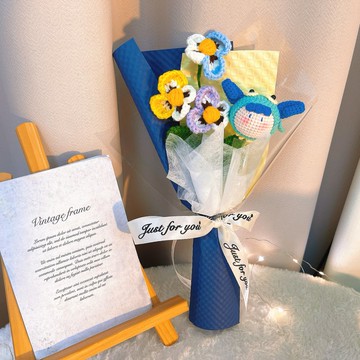 摩羯座鉤織花束  手作三色堇和小山羊玩偶