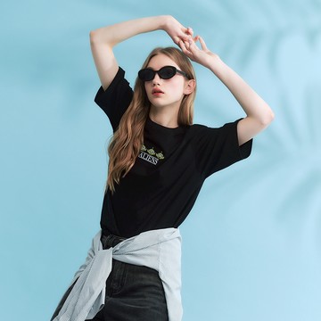 CACO-三眼怪刺繡涼感短T‧情侶款-男女共穿【J1DI551】