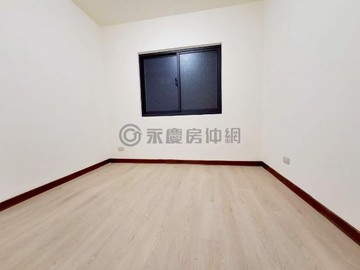 屋主大降價!!碳佐麻里園區輕鬆成家格局方正三房★｜台南市南區新建路