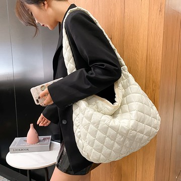 托特包．氣質素色菱格紋拉鍊斜背/肩背包．白鳥麗子