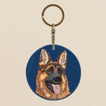 EMJOUR 雙面刺繡吊飾 - 德國牧羊犬 | 仿真刺繡