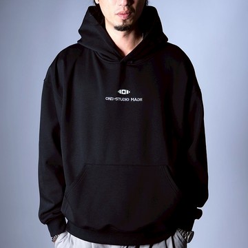 ONE-1111-STUDIO 複合布料帽T 經典電繡 /落肩 / 寬鬆 / 絨毛內裏