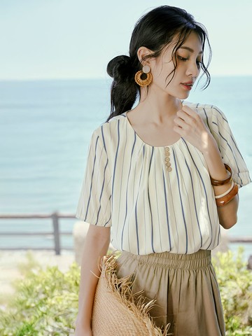 日系木紋釦配色條紋上衣