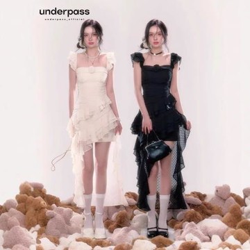 不規則法式度假玫瑰花氣質長拖尾無袖氛圍吊帶連衣裙甜美純欲蕾絲