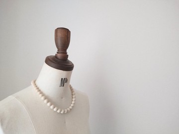 米白色項鍊 / ecru beads necklace