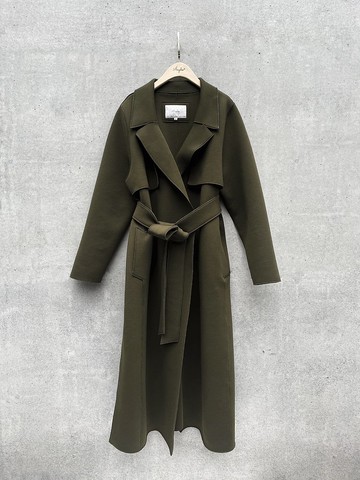 率性立體剪接綁帶大衣(綠)