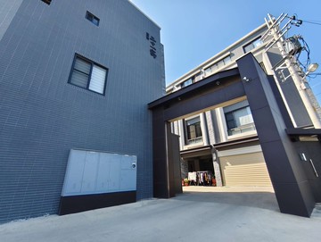 神岡潭子交界丨三年屋別墅丨前院停車全套房丨近交流道｜台中市神岡區大富路