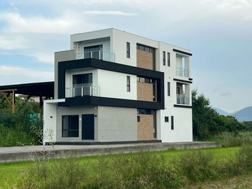 【冬山田野Villa｜大地坪・現代感漂亮農舍】｜宜蘭縣冬山鄉東七路