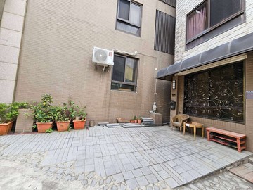 湖口鐵騎路輕屋齡美透天 前院停車 ❤️燕子報喜❤️｜新竹縣湖口鄉鐵騎路
