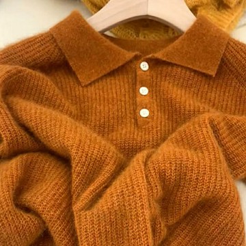 2022秋冬休閑溫柔慵懶風焦糖色針織衫氣質Polo領浣熊絨個性毛衣女