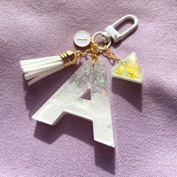 銀河心願‧英文字母A 手作滴膠漸層感鑰匙圈