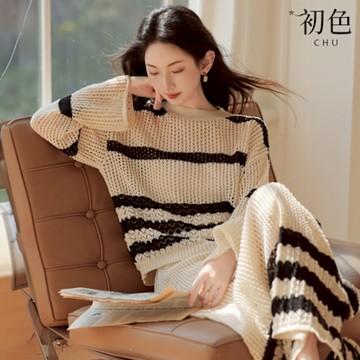 初色 圓領條紋寬鬆針織長袖上衣+收腰顯瘦針織半身裙套裝-杏色-10522(M-XL可選)