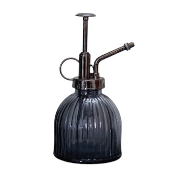 空氣選物 仿古銅按壓澆水瓶 16x8x8cm 玻璃PVC材質 灰黑直條  1個