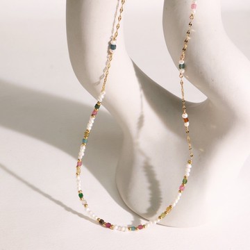 南法香頌曲。碧璽項鍊