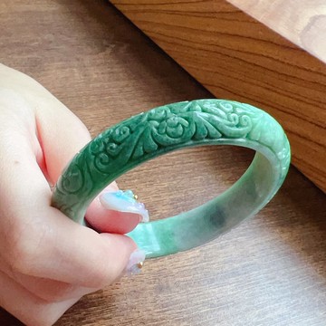 飄陽綠翡翠雕花手鐲 | 17.5圍 | 天然緬甸玉翡翠A貨 | 送禮