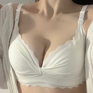 Xuan♥內衣女聚攏小胸薄款上託收副乳防下垂少女無痕胸罩無鋼圈文胸套裝