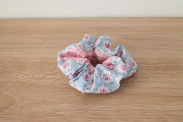 童話朵朵 - 大腸圈 髮圈 髮束 雙面使用 手作拼布設計