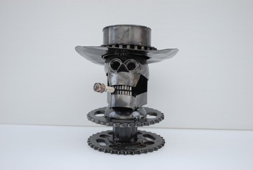 驚豔銲接骷髏頭雕塑，超酷生日禮物